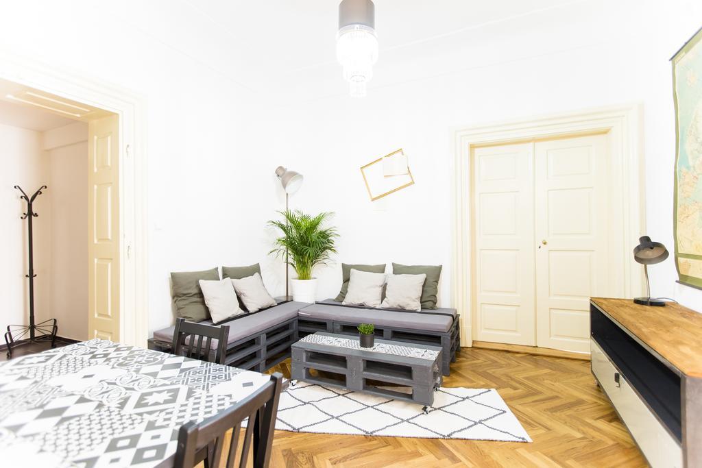 Apartament Friday Songs Praga Zewnętrze zdjęcie