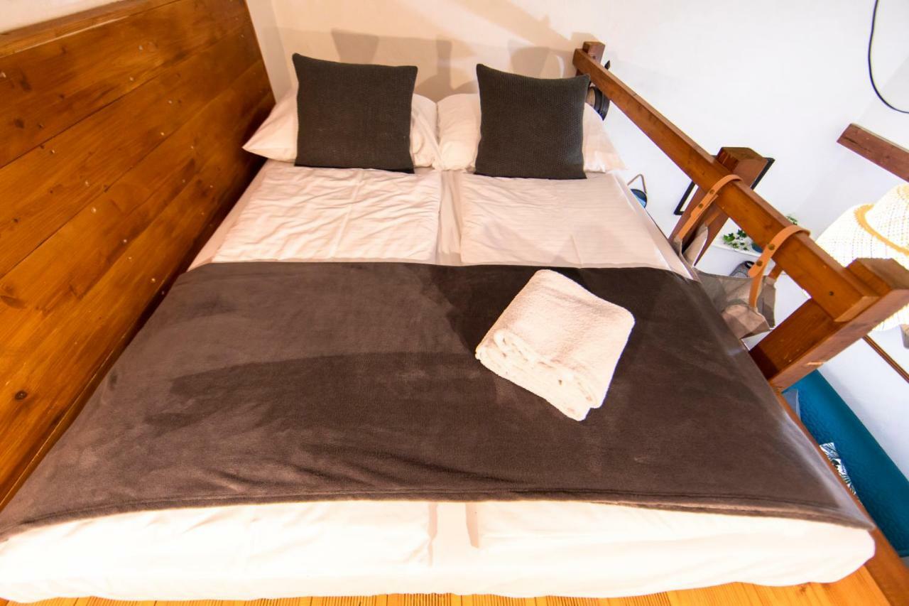 Apartament Friday Songs Praga Zewnętrze zdjęcie